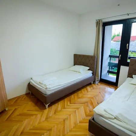 Apartment Make *