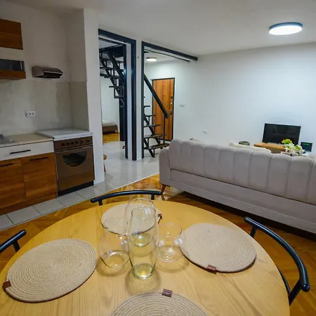 Apartment Make *
